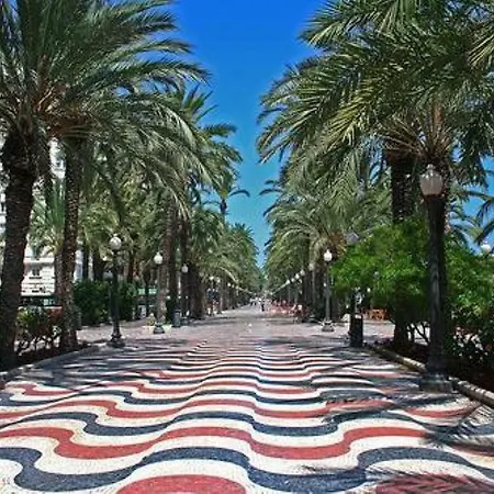 Atico Centrico Junto A La Playa Appartement *